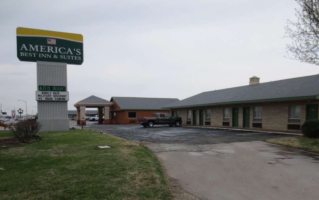 America'S Best Inn And Suites Emporia Luaran gambar