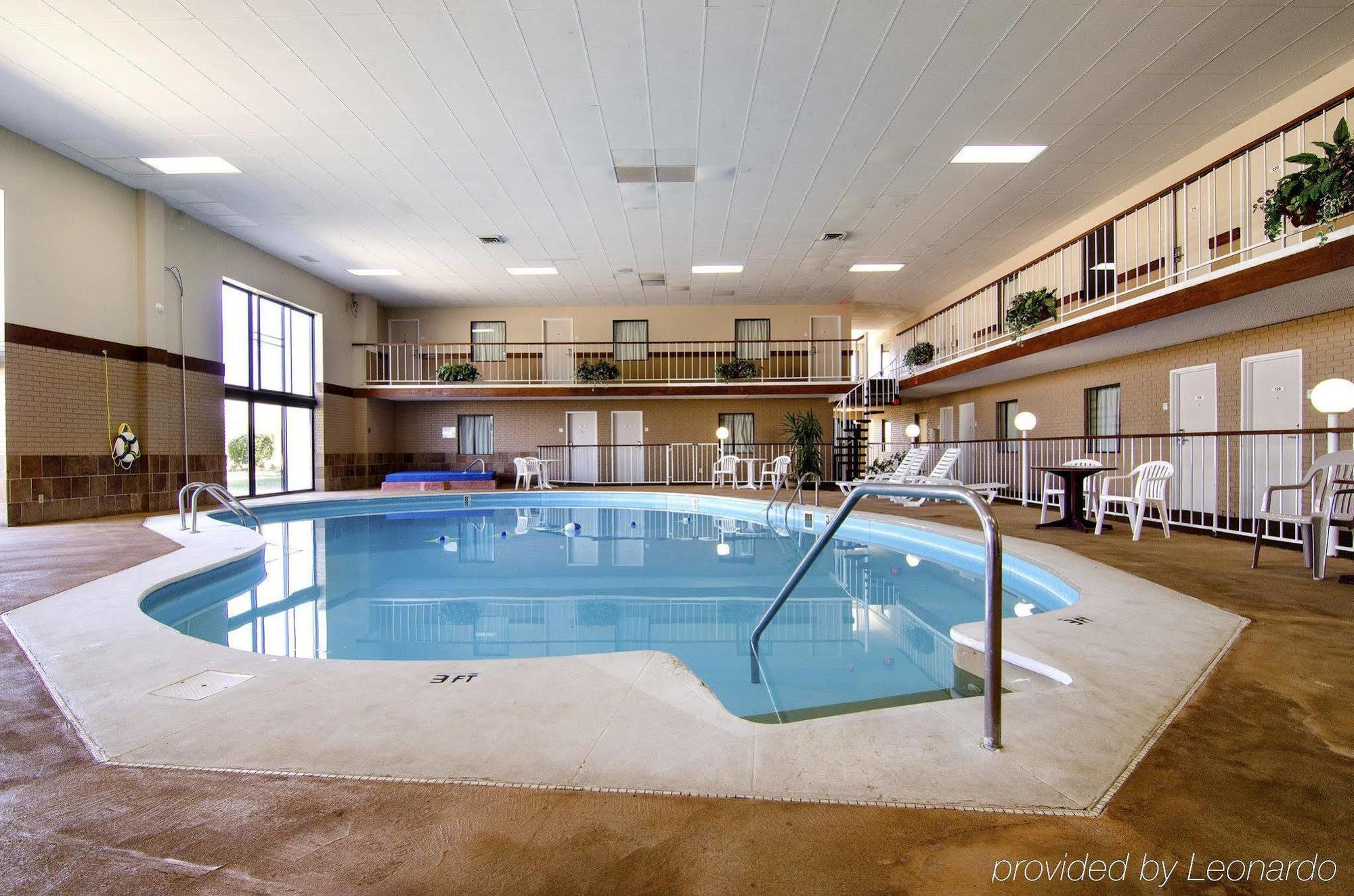 America'S Best Inn And Suites Emporia Luaran gambar