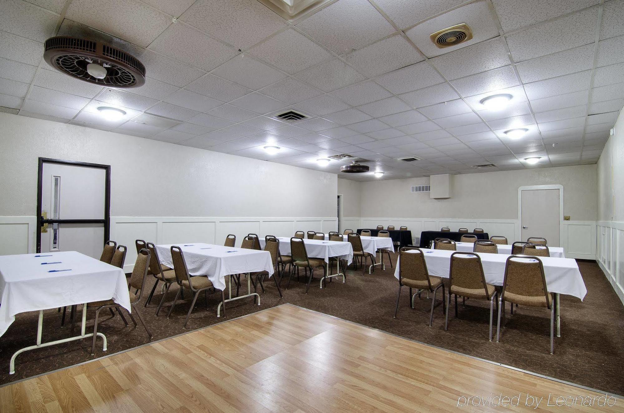 America'S Best Inn And Suites Emporia Luaran gambar
