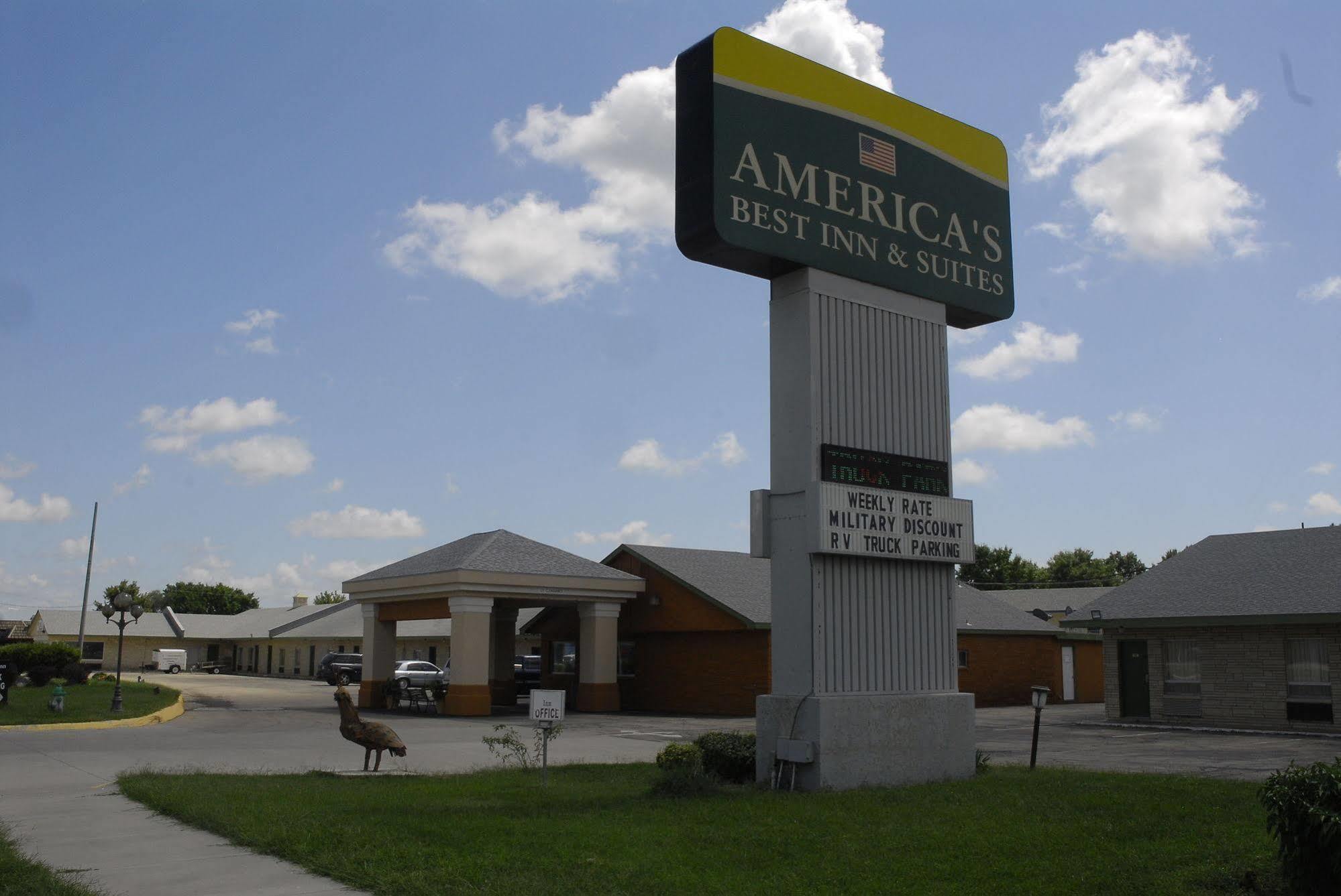 America'S Best Inn And Suites Emporia Luaran gambar