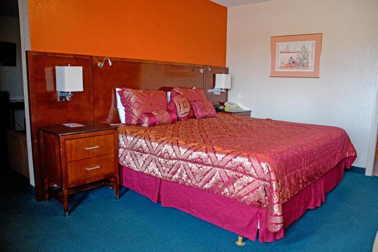 America'S Best Inn And Suites Emporia Luaran gambar
