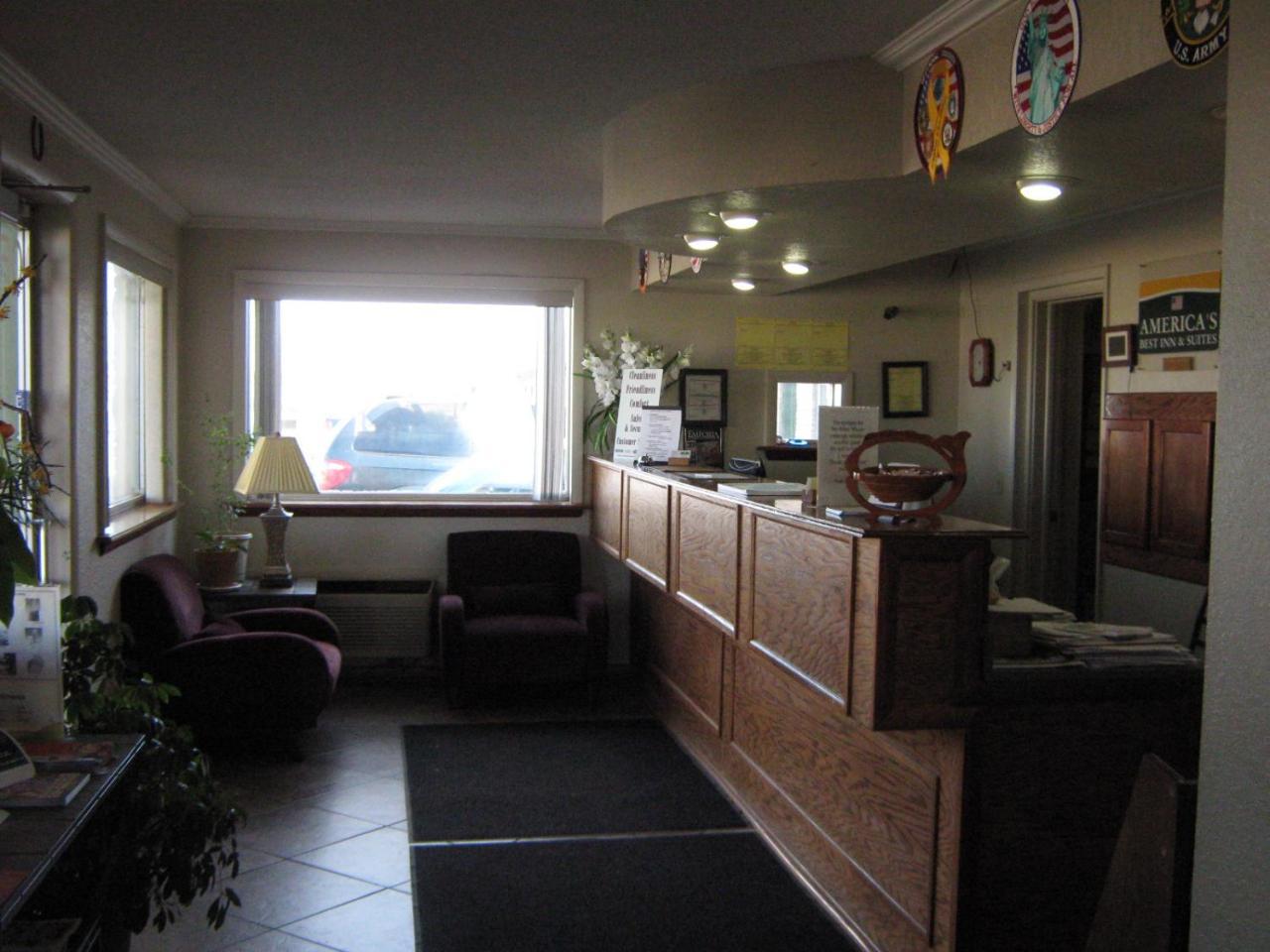 America'S Best Inn And Suites Emporia Luaran gambar